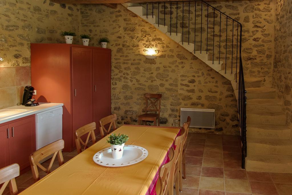 Hotel La Moutiere Colonzelle Habitación foto